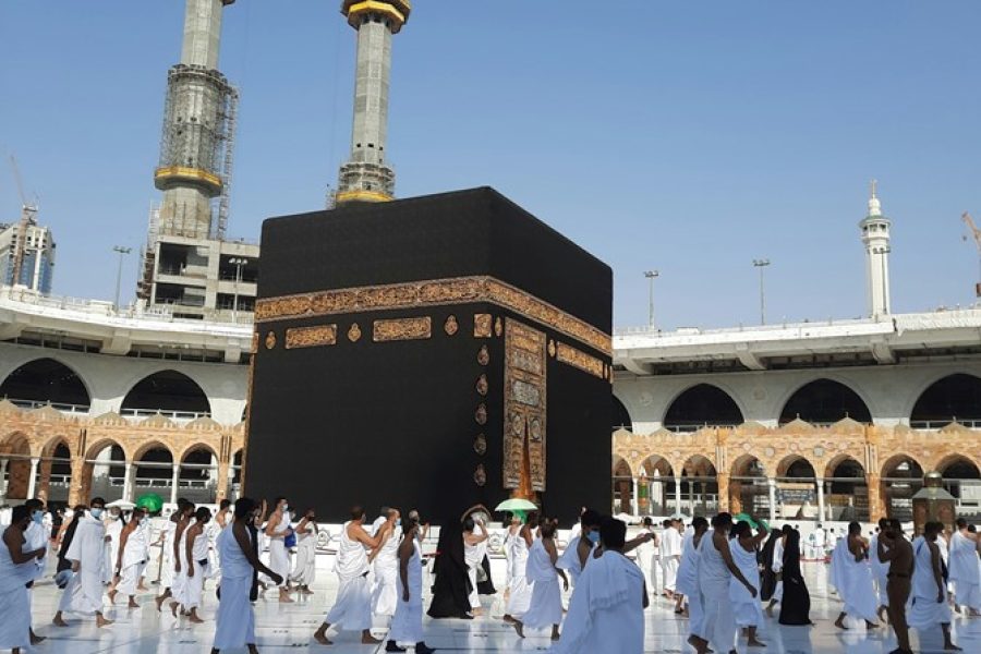 Deluxe Umrah Package 22-Days